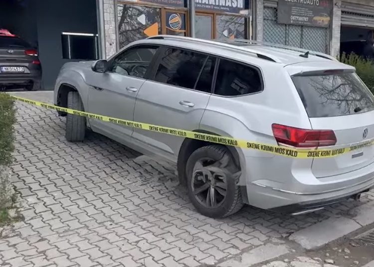 Përleshje në një servis makinash në Korçë, plagosen katër persona