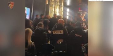 Arrestohen 9 kamarierë e banakierë të lokaleve të natës në ish Bllok, kokainë dhe MDMA