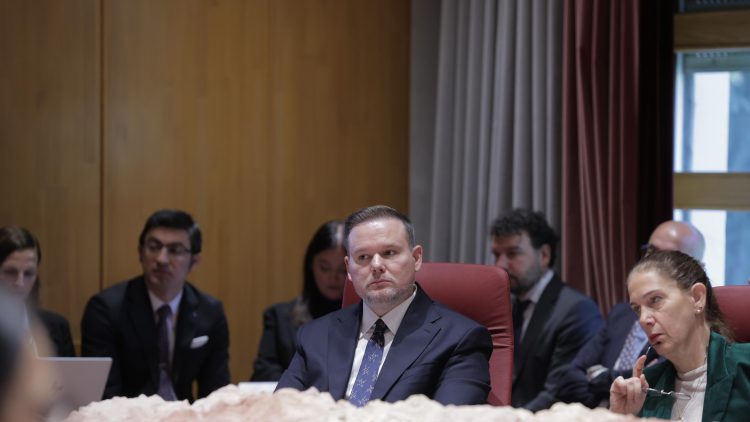 Rama mbledh kabinetin për negociatat me BE: Nuk duhet të humbasim asnjë afat