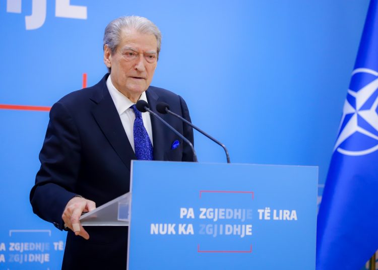 “Rama mashtroi pensionistët për bonuset, po goditen nga rritja stratosferike e çmimeve