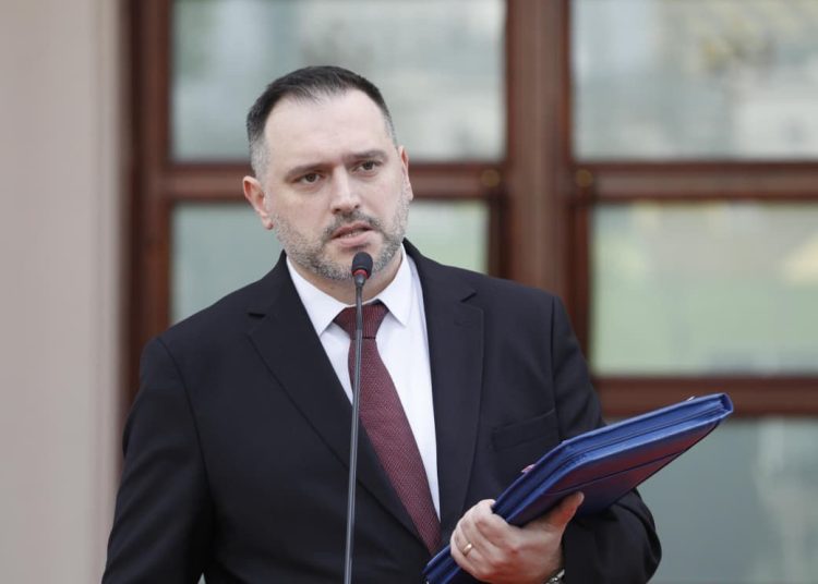 Qeveria, dy vendime që i hapin rrugë prodhimit të dronëve luftarakë dhe mjeteve lundruese