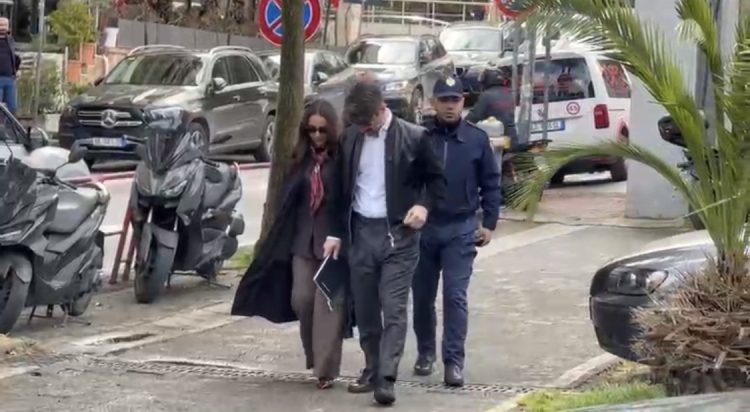 Debate në GJKKO mes Ndrecës dhe Dados. Ish deputetja Bushka dhe biznesmeni Abule kërkojnë ndarjen e çështjes