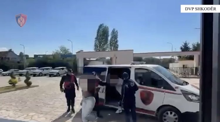 Çuna nga Vermoshi, vajza nga Kolumbia, policia e Shkodrës i “zë në flagrancë”