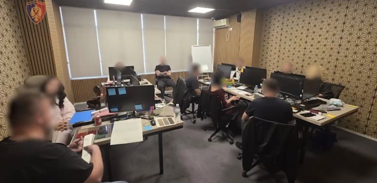 TIRANË/ Goditet skema e mashtrimit me bursa fiktive, zbulohet call center në apartament
