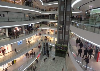 Alarm për bombë te Toptani Center, policia nis evakuimin e qytetarëve