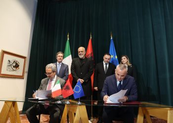 Firmoset marrëveshja në Pashaliman: 2 anije për vete, të tjerat për miqtë