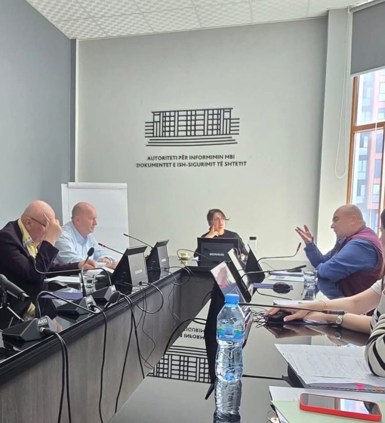 Autoriteti i Dosjeve nis në Prokurori dosjet e zhvarrimit për personat e zhdukur nga regjimi komunist