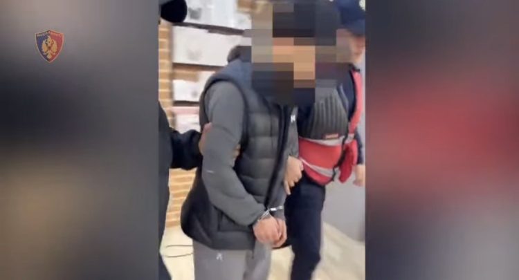 Kapet holandezi i mesazheve mashtruese për bankat. Vodhi llogaritë
