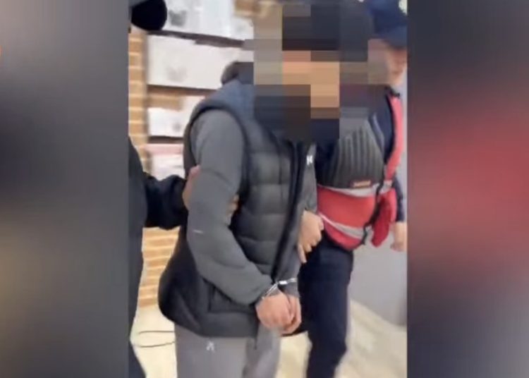 Kapet holandezi i mesazheve mashtruese për bankat. Vodhi llogaritë