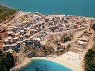 Dhunë fizike mes ortakëve të Manastiri Resort. Bëhet për spital njëri nga aksionerët