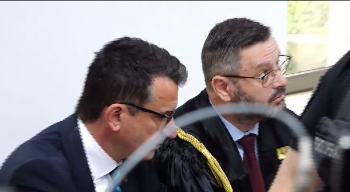 Veliaj paraqitet në Apelin Administrativ, gjyq kundër prokurorit të tij