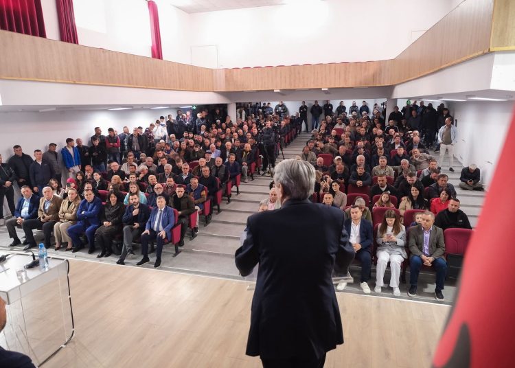 Berisha komenton debatin me mediat: Nuk lidhet me sulmet ndaj meje, por me kyçjen e gojës. Është korruptuar gjuha