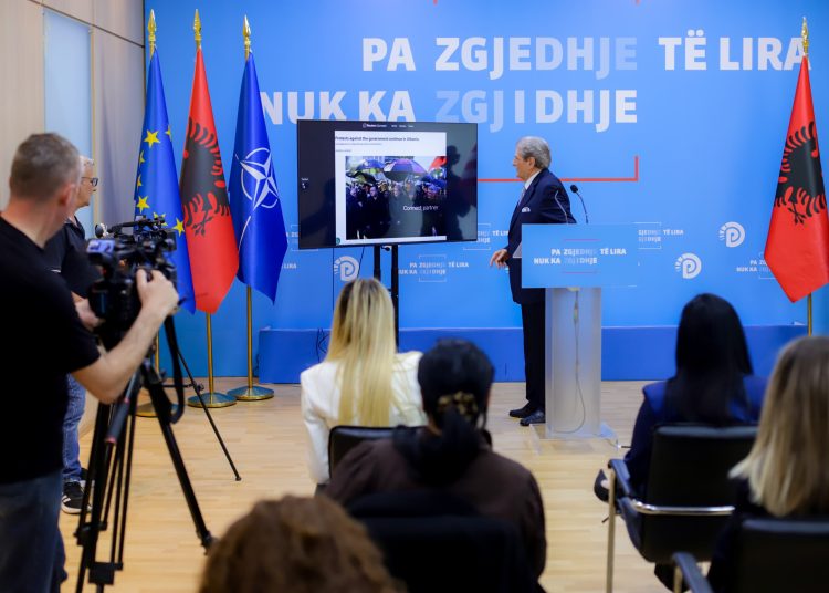 Berisha publikon lajmet e medieve të huaja për protestën e 8 majit: Shqiptarët nuk pajtohen me vjedhjet
