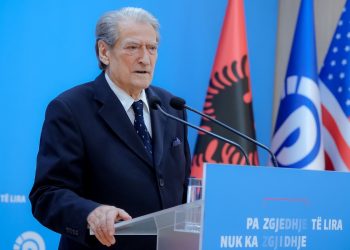 Berisha për protestën para Kryeministrisë: Respektojmë plotësisht të drejtën e qytetarëve për të protestuar