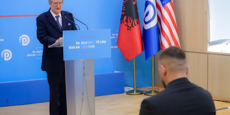 Berisha denoncon krijimin e ADS: Rama ka ngritur një “minierë floriri” për familjen e tij, pa ligj e pa kontroll