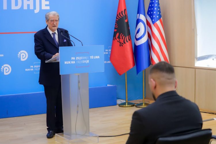 Berisha denoncon krijimin e ADS: Rama ka ngritur një “minierë floriri” për familjen e tij, pa ligj e pa kontroll