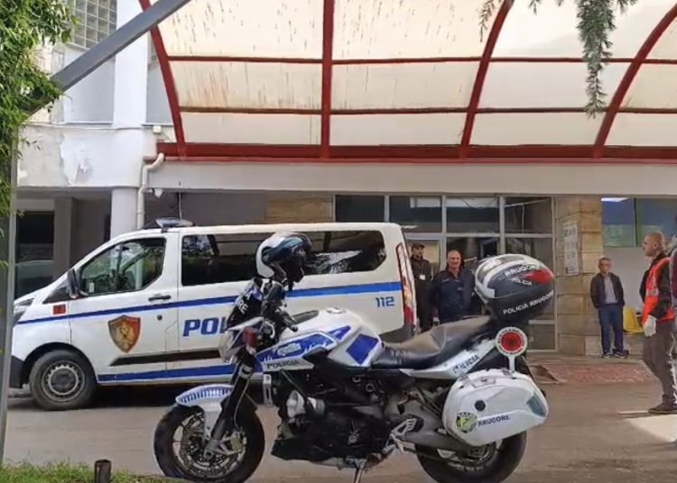 Vrasja e Enea Mekollit në Maliq, policia nis hetim për organizimin e operacionit. Ishin 40 apo 14 policë në aksion