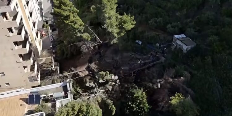 Rrëshqitje masive dherash në Currila të Durrësit, evakuohen banorët