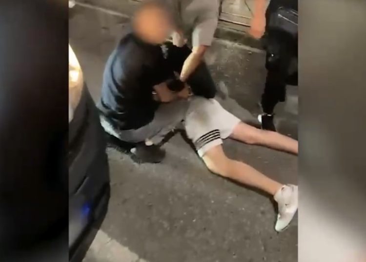 TIRANË/ Kapet mbi 1 kile heroinë, 2 në pranga