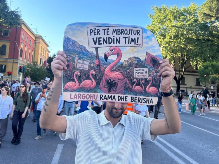 Rama kanalizon debat me Iranin: Shqipëria nuk merr leksione për demokracinë dhe sovranitetin