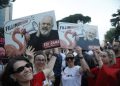Përfundon mitingu nis marshimi i protestuesve në rrugët e Tiranës