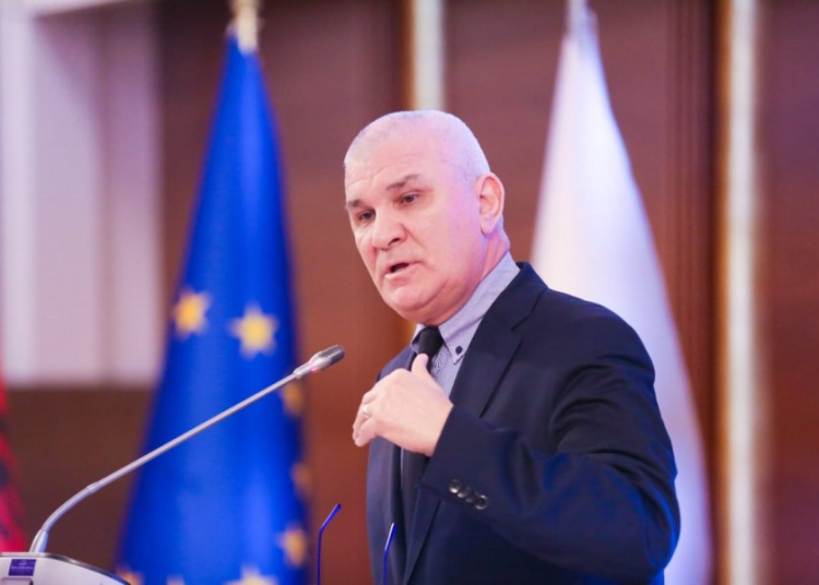 Dorëhiqet rektori i Universitetit të Shkodrës, Tonin Gjuraj: Po cenohet autonomia universitare