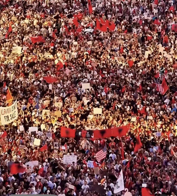 Protesta do të përshkallëzohet, paralajmërimi i protestuesit