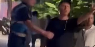 Provokohet në protestë gazetari Osman Stafa. Thirret policia