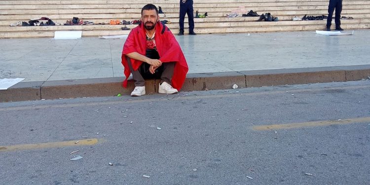 Erlis Sina i përgjigjet Ramës: Ti nuk je viktimë e halleve të mia, je autori i tyre