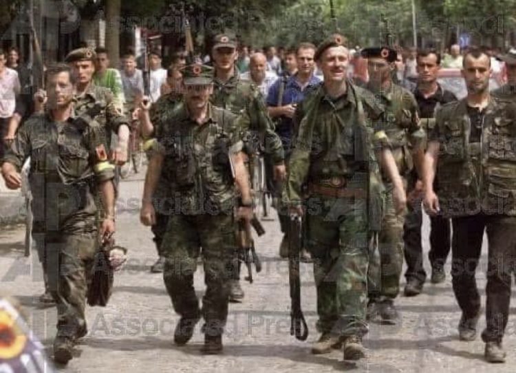 Publikimi i Ballës, reagim i ashpër nga vajza dhe vëllai i Tahir Sinanit, Rugova: Balla fyen emrin dhe gjakun e babait