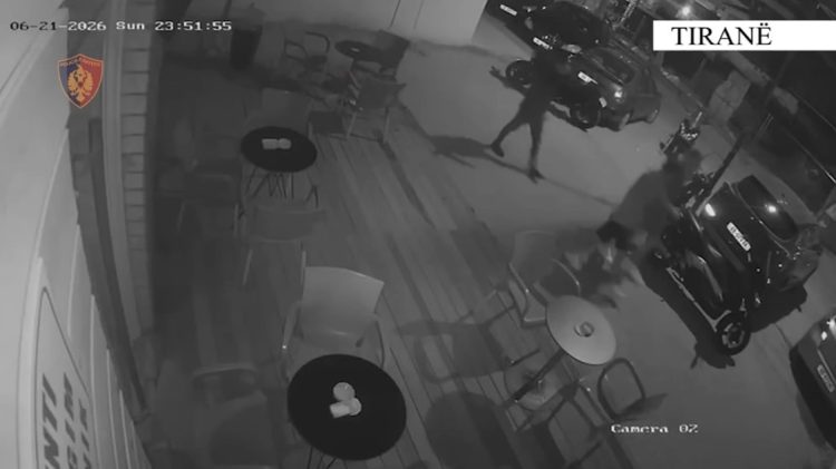 TIRANË/ Grabitje me dhunë në një banesë, arrestohen dy të rinj