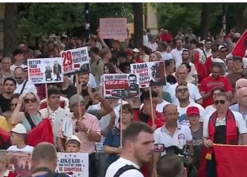 DITA 29/ Protestuesi Kola: Rama duhet të shkojë në burg, t’i konfiskohet pasuria