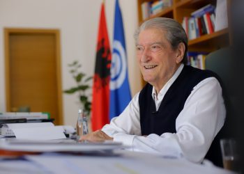 Berisha: Lubia bashkë me Tahirin kanë pushtuar një kat të PS-së