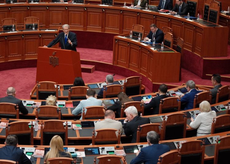 Berisha: Ne mbështesim protestat, por nuk marrim autorësi! Nëse Rama bën anti-miting në Vlorë, do përballet me ne