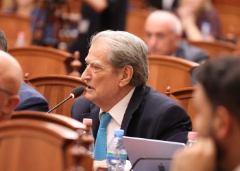 Berisha: Jemi pro kredisë nga SHBA, por nuk votojmë në procedura antikushtetuese!