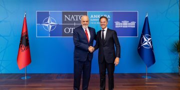 Bloomberg: NATO mund të mos zhvillojë samitin e vitit 2027 në Shqipëri