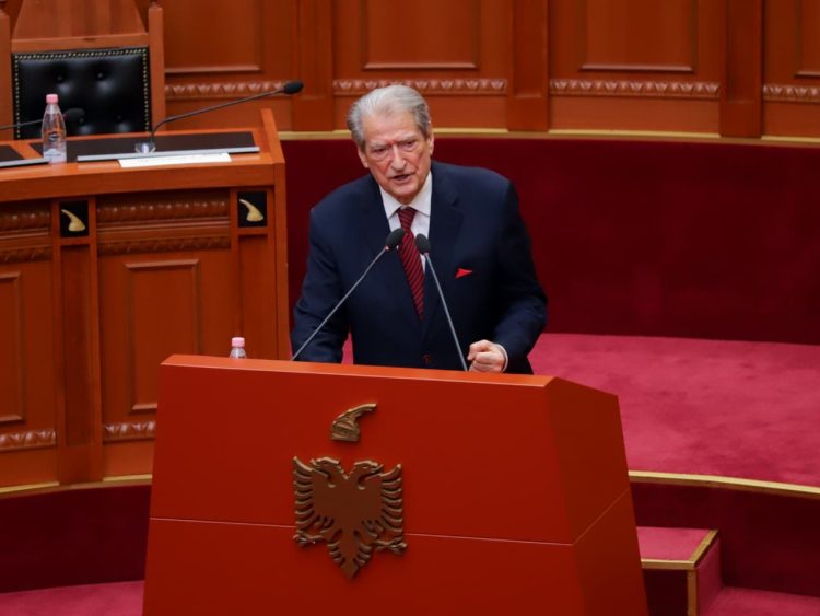 Reforma territoriale e PS, shkrihen 20 bashki. Berisha tregon emrat