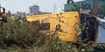 Si është gjendja shëndetësore e pasagjerëve të autobusit Tiranë-Berat, vietnamezja më rëndë