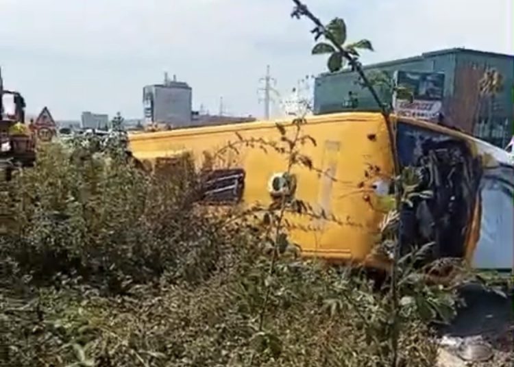 Si është gjendja shëndetësore e pasagjerëve të autobusit Tiranë-Berat, vietnamezja më rëndë