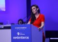 Julia Emiri,  kryetare e Këshillit Kombëtar të PD