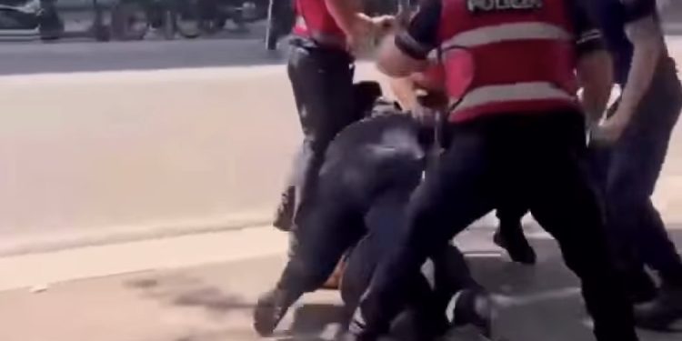 Zv/presidenti i Parlamentit Evropian, dënon dhunën e policisë ndaj protestuesve në Tiranë
