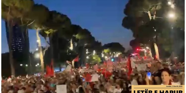 11 organizata shqiptare në Britani mbështesin protestat në Shqipëri