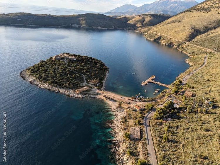 AURON TARE/ Kryeministri dhe Porto Palermo