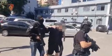 EMRI/ Trafikant dhe dhunues femrash, kapet në Kamzë për tu paketuar për Itali