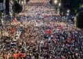 DITA 45/ Qytetarët rikthehen para Kryeministrisë: Ju erdhi fundi