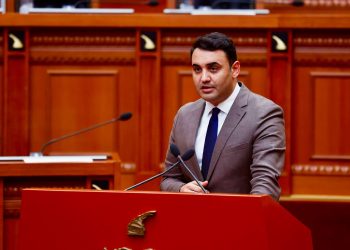Belind Këlliçi: Për ikjen e Edi Ramës flitet më shumë se për finalen e botërorit
