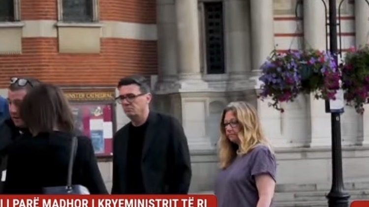 Burnham bën njoftimin e parë të madh si kryeministër, heq TVSH-në nga faturat e energjisë