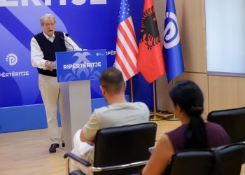 Berisha alibi për shtatzaninë e zv/kryeministres: Qytetari dixhital më informon se në SPAK po ndërtohet një mini-maternitet