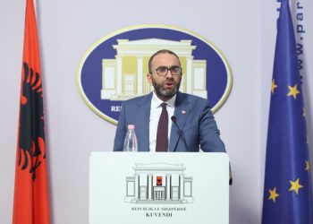 Votimi i marrëveshjes në Kushtetuese, 7 shkeljet nga mazhoranca