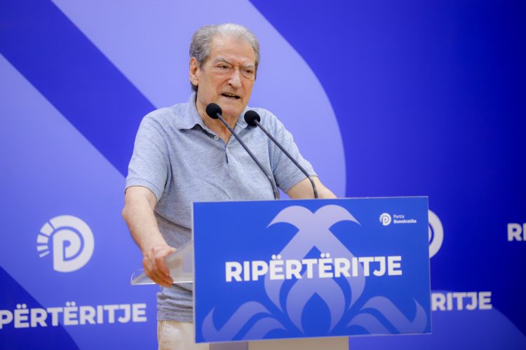 Berisha jep detaje të reja për dhunimin e  Ramës më 1997: “Nuk ndoqi procesin gjyqësor. Ishte me një burrë”